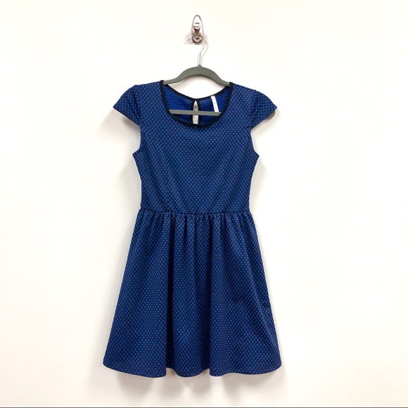 Ripe Blue and Black Key Hole Back Day Dress - Picture 1 of 6